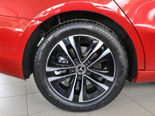 Mercedes-Benz A 220