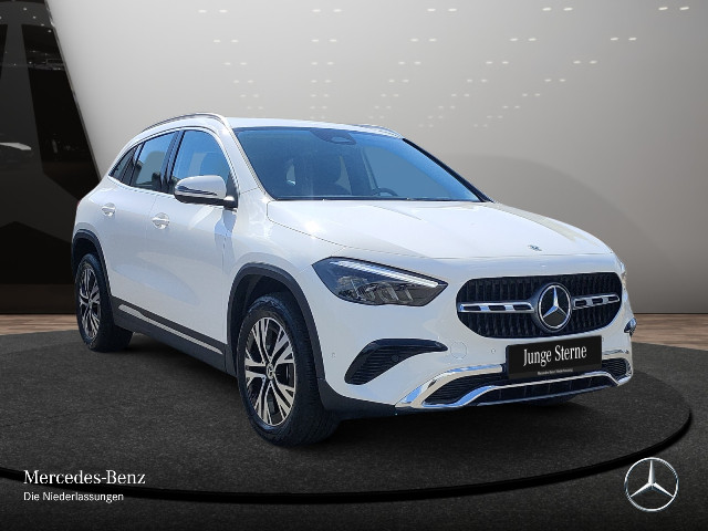 Mercedes-Benz GLA 220