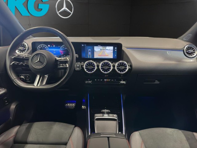 Mercedes-Benz GLA 220