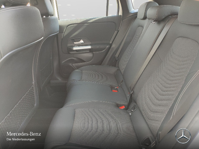 Mercedes-Benz GLA 220