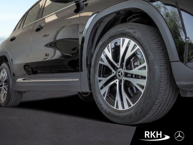 Mercedes-Benz GLA 220