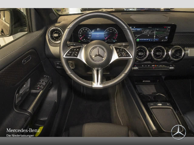 Mercedes-Benz GLB 180