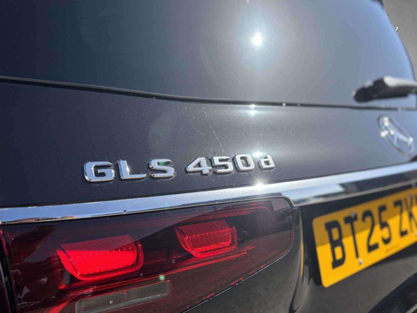 2025 Mercedes-Benz GLS thumbnail 12