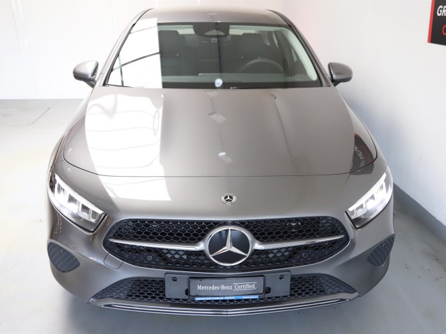 A 220 4MATIC Limousine