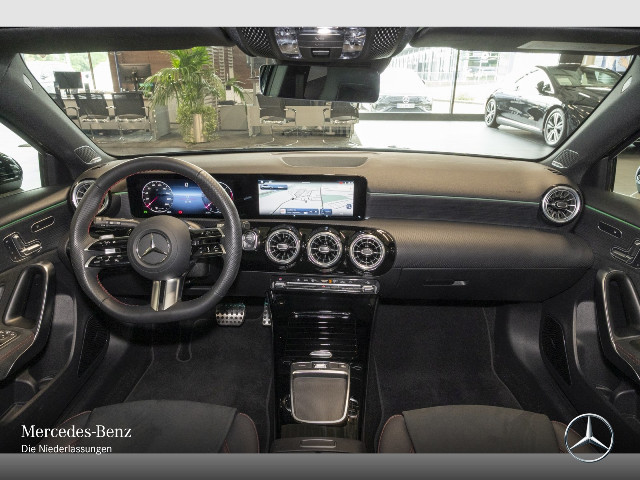 Mercedes-Benz A 220