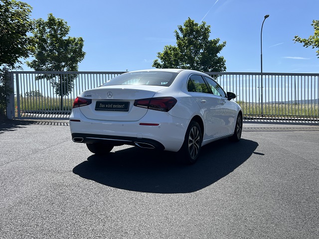 Mercedes-Benz A 200