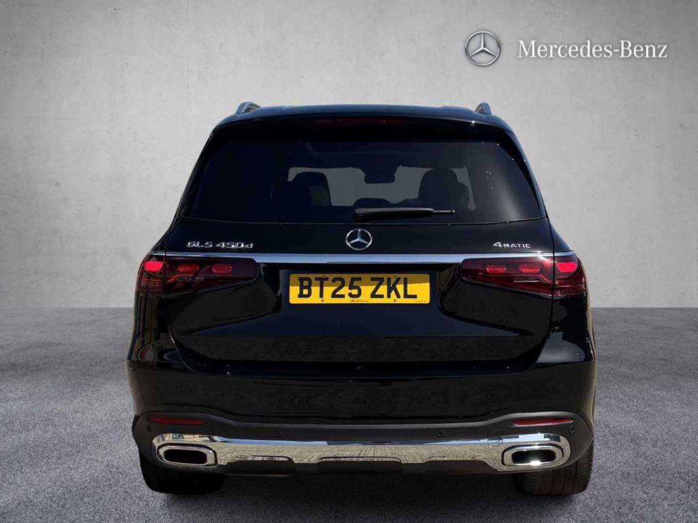 2025 Mercedes-Benz GLS thumbnail 5