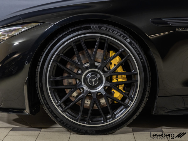 Mercedes-Benz SL 63 AMG