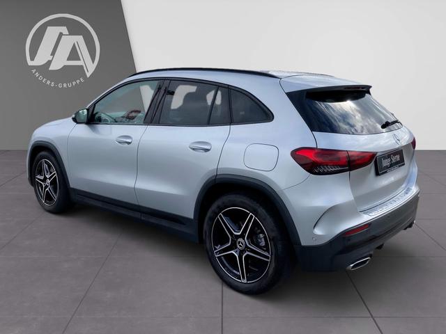 Mercedes-Benz GLA 180