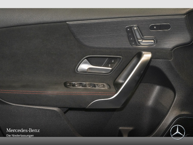 Mercedes-Benz A 220