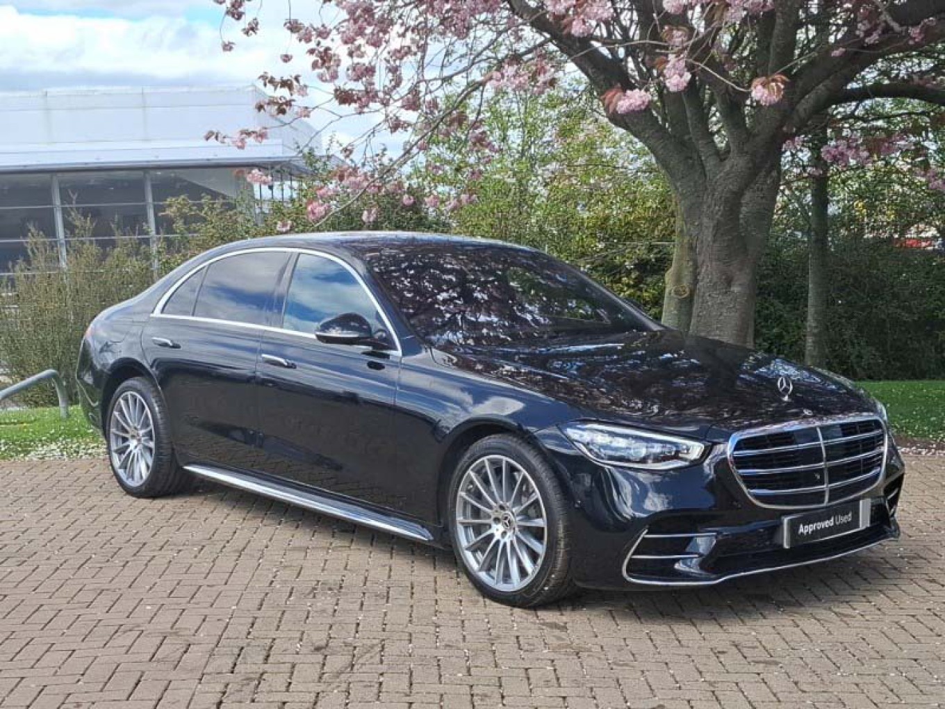 2023 Mercedes-Benz S-Class thumbnail 2