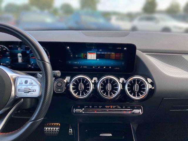 Mercedes-Benz GLA 180