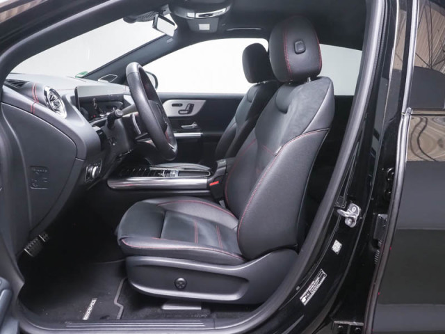 EQA 300 4MATIC