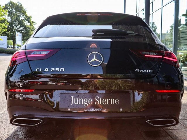 Mercedes-Benz CLA 250