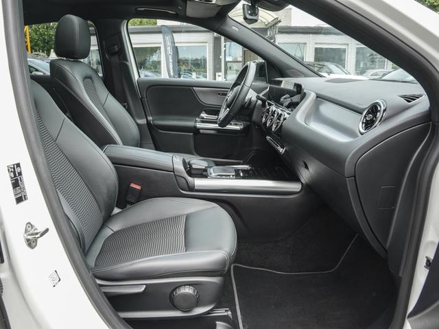 Mercedes-Benz GLA 220