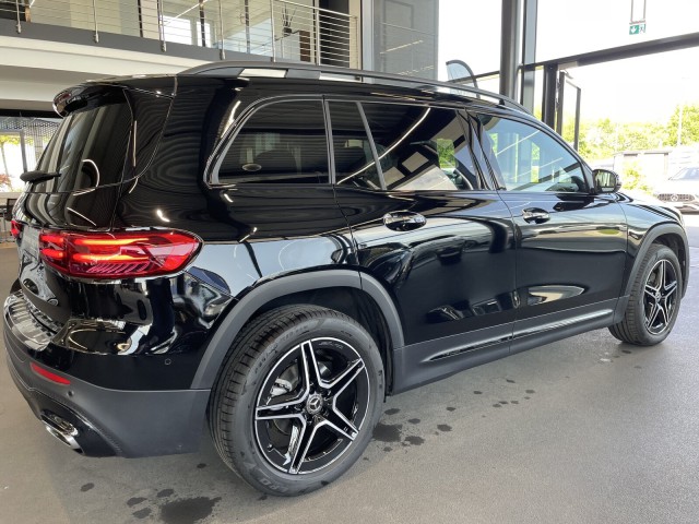 Mercedes-Benz GLB 200