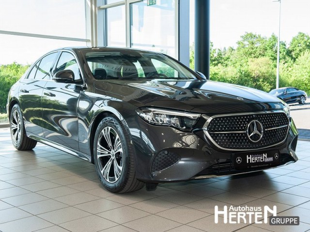 E 200 Limousine