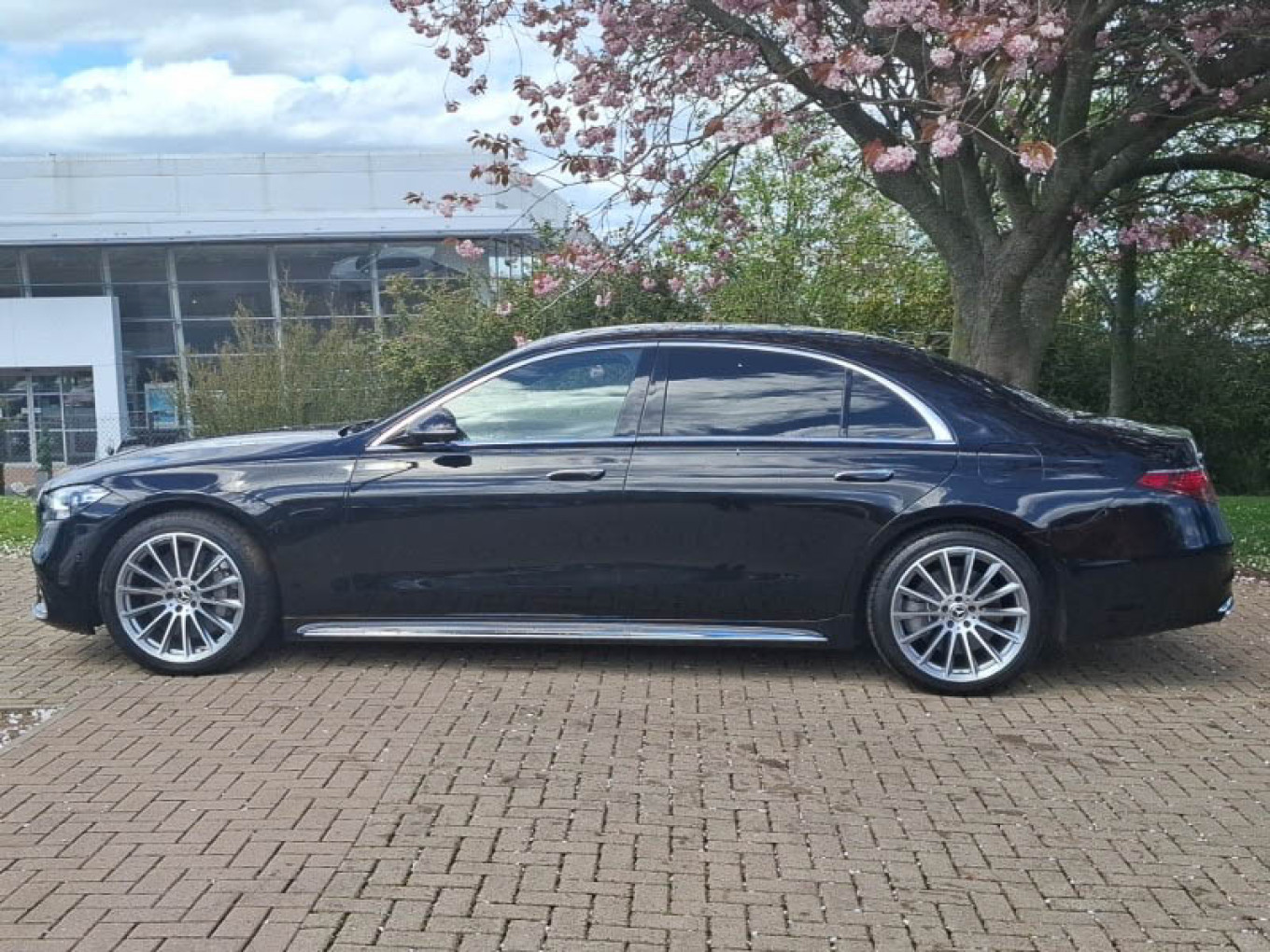 2023 Mercedes-Benz S-Class thumbnail 9