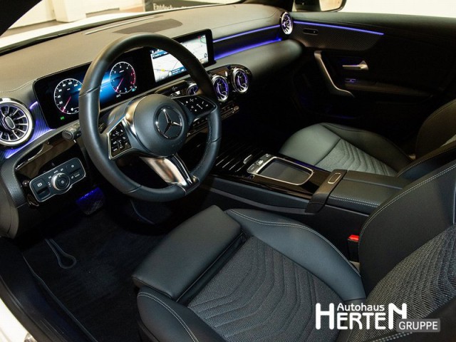 Mercedes-Benz CLA 220