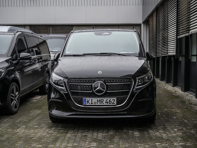 V 220 d Style lang