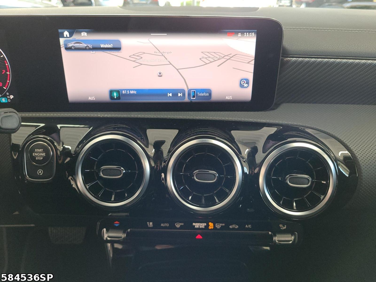 Mercedes-Benz CLA 180