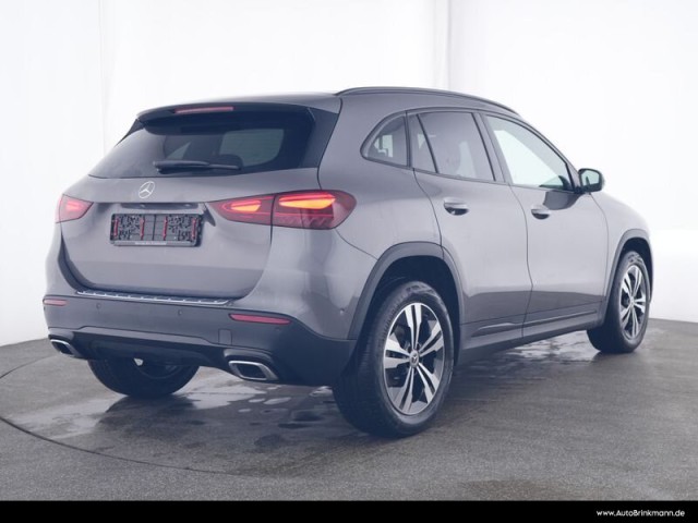 Mercedes-Benz GLA 180