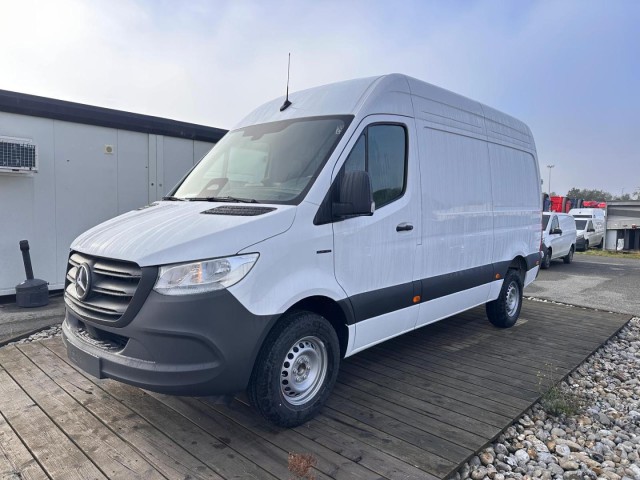 eSprinter 320 Fourgon standard