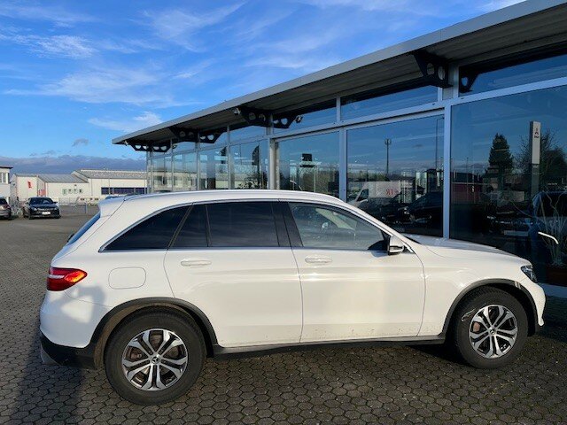 Mercedes-Benz GLC 220