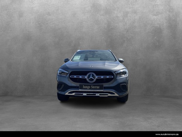 Mercedes-Benz GLA 220