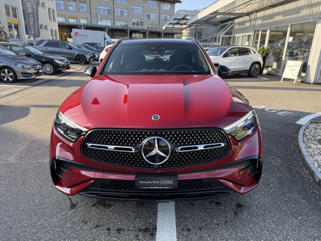 GLC 300 e 4MATIC with EQ Hybrid Technology