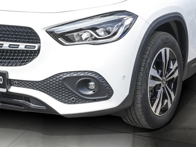 Mercedes-Benz GLA 220