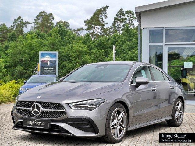 Mercedes-Benz CLA 200