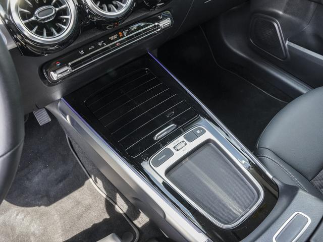 Mercedes-Benz GLB 180