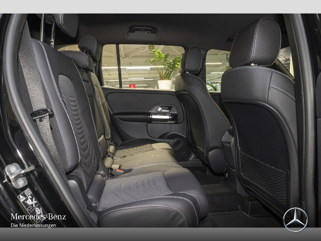 Mercedes-Benz GLB 180