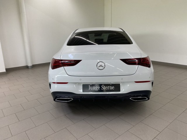 Mercedes-Benz CLA 200