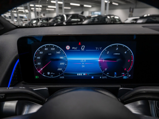 Mercedes-Benz GLB 200